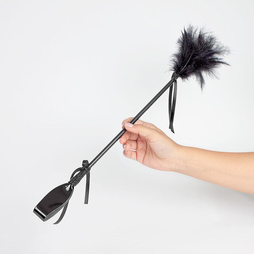 BLACK FEATHER TICKLER &amp; RIDING CROP Cod. 3422K